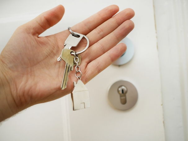 https://DustinBruce.StopRentingStartOwning.com